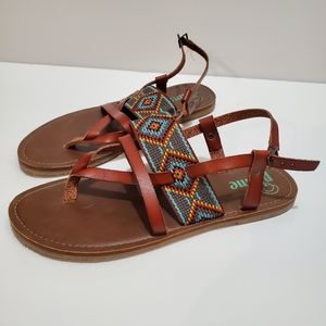 Plume by Faryl Robin Sandals Size 9M